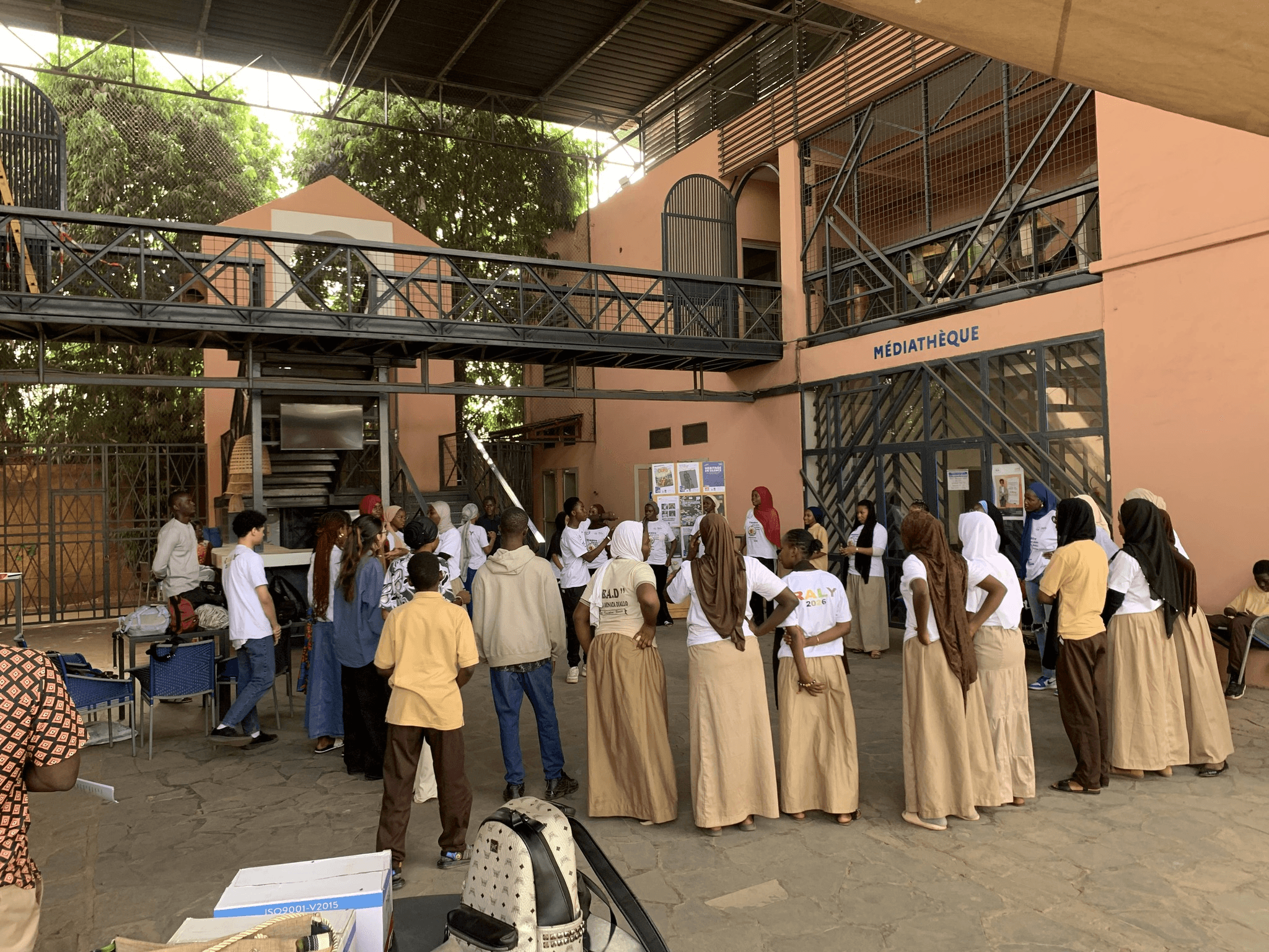 Illustration — Mali : le lycée français de Bamako ferme et rappelle ses enseignants, quand la capitale bascule dans l'insécurité