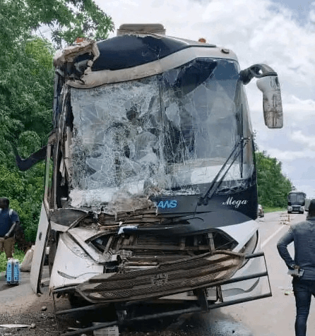 Illustration — Côte d'Ivoire : collision à Dabou, 12 victimes, pourquoi les routes ivoiriennes continuent de tuer