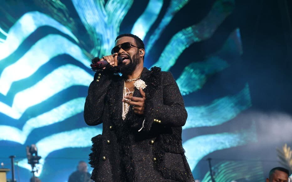Illustration — Fally Ipupa annule sa venue à Saint-Denis, Bally Bagayoko évoque des pressions politiques