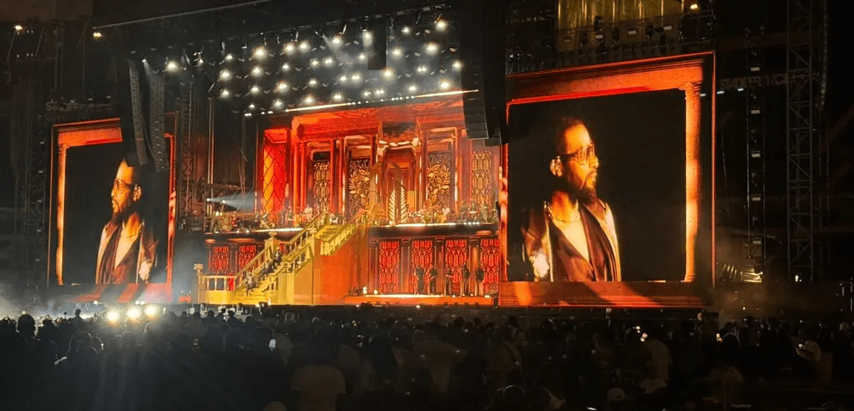 Illustration — Fally Ipupa au Stade de France : 130 000 spectateurs, album numéro 1 en France, 12 millions d'euros, le triomphe africain décrypté