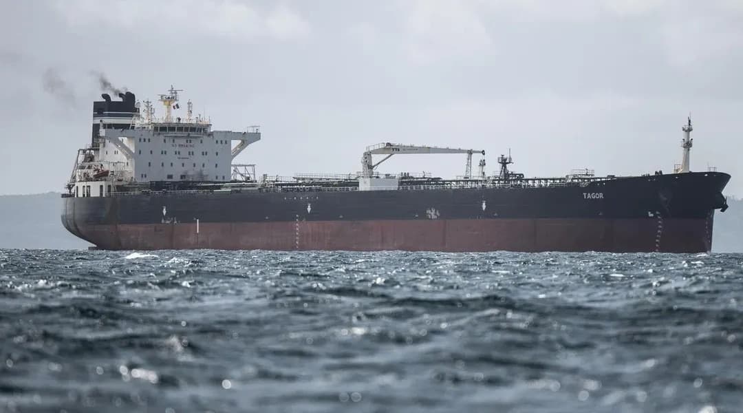 Illustration — Cameroun : Yaoundé dénonce l'usage frauduleux de son pavillon sur des pétroliers fantômes russes interceptés en Europe