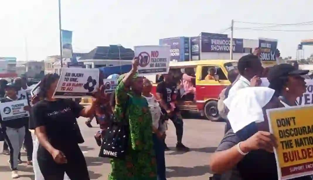 Illustration — Nigeria : les enseignants descendent dans la rue contre les enlèvements d'écoliers