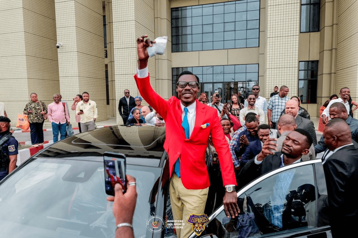 Illustration — Lumumba Vea, Socrate et le miroir brisé de la démocratie africaine