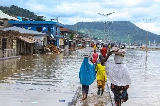 Illustration — Nigeria : J+1 après l'alerte fédérale, les États du sud-est et du delta mobilisent évacuations et centres d'accueil face à la saison des pluies