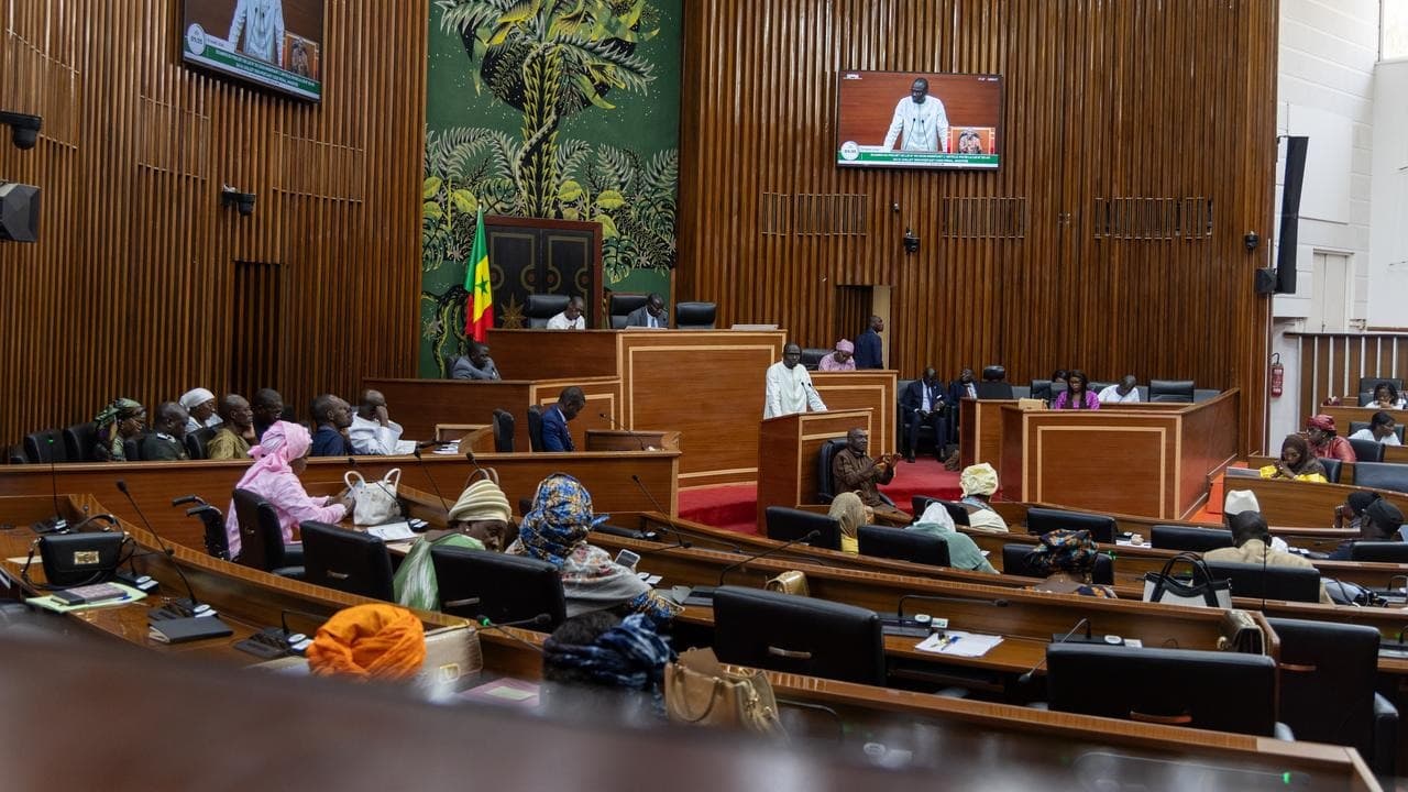 Illustration — Sénégal : des centaines d'arrestations LGBTQ+ depuis mai, avocats, journalistes et la loi durcie au centre du débat