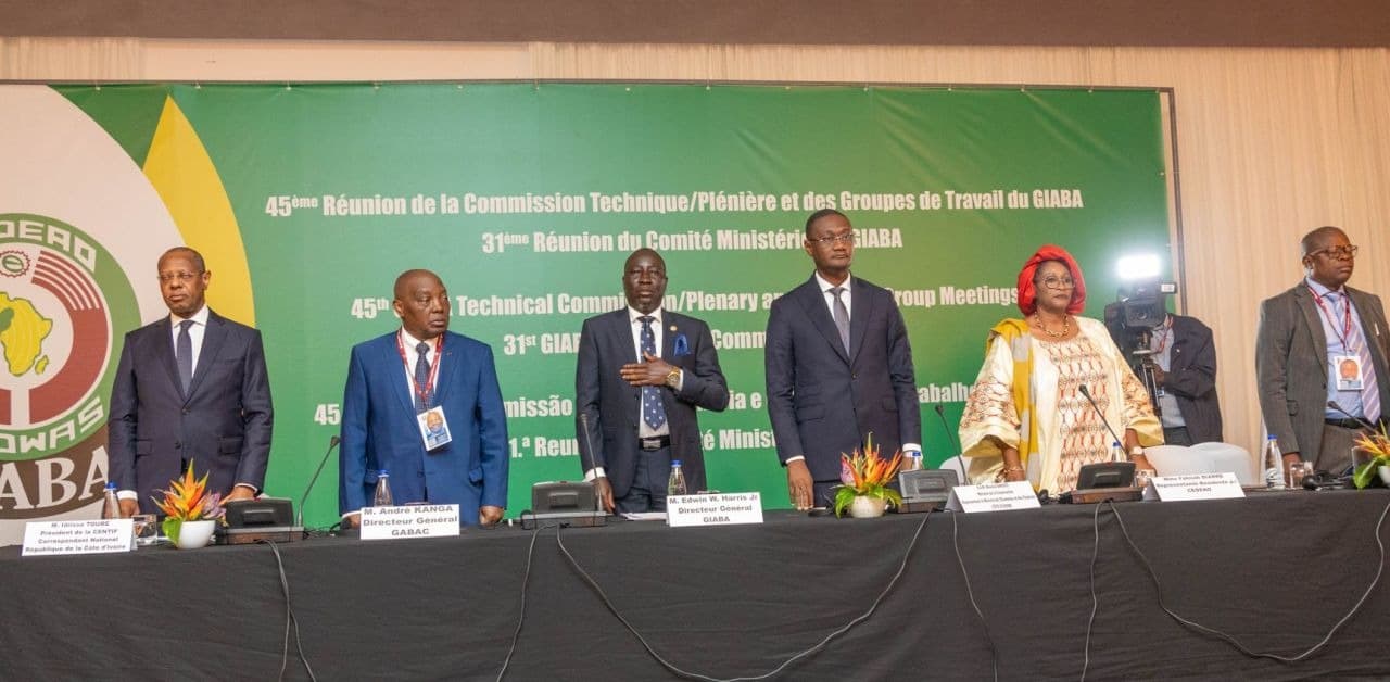 Illustration — Côte d'Ivoire : le GAFI valide l'achèvement substantiel du plan anti-blanchiment, mission d'évaluation sur place avant une sortie possible de la liste grise en octobre