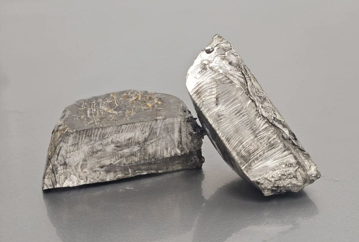 Illustration — ANALYSE EXCLUSIVE — Nigeria, semaine double : pétrole raffiné ET lithium découvert. Le continent bascule