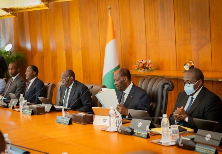 Illustration — Côte d'Ivoire : le PND 2026-2030 engage 114 838 milliards FCFA, 70 % du financement attendu du secteur privé, Fitch confirme la note BB