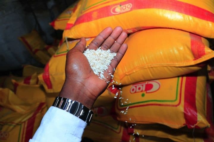 Illustration - Côte d'Ivoire : 18 000 tonnes de riz et une question qui gêne, qui a laissé filer le contrôle au port d'Abidjan ?