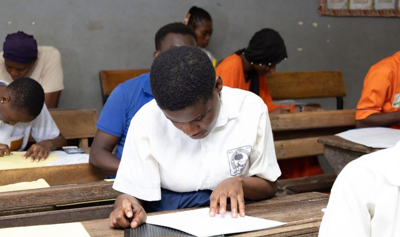 Illustration — Examens 2026 en Côte d'Ivoire : réclamations BEPC ouvertes, philo au bac, 52,17 % d'admis et la semaine qui compte