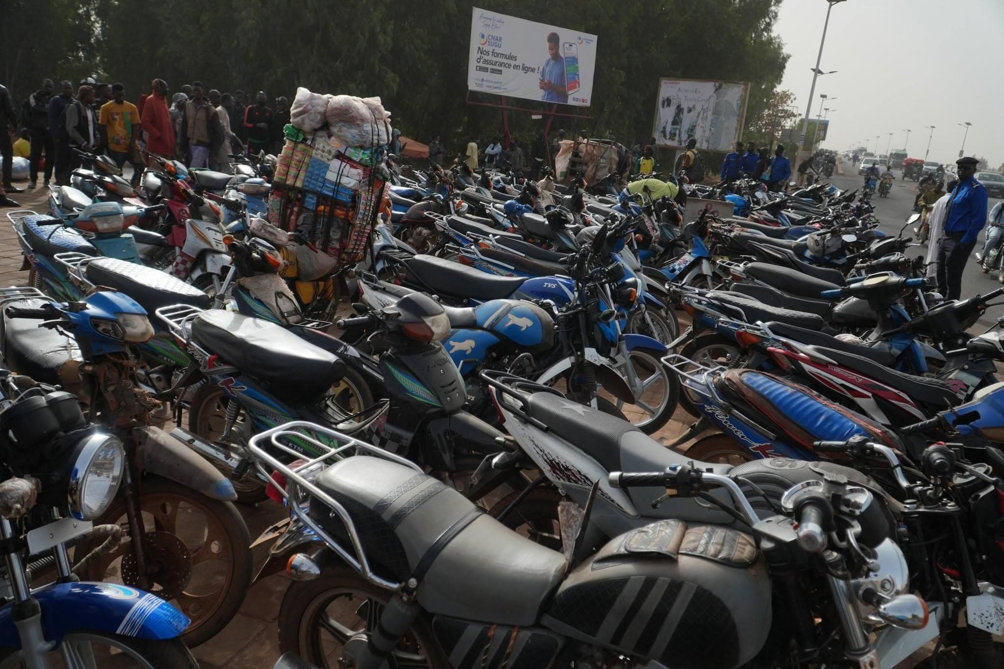 Illustration — Mali : Bamako lance le 15 juin l'immatriculation nationale des deux-roues et trois-roues, la suite concrète de l'interdiction sécuritaire