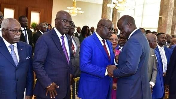 Illustration - Gabon : 69 partis politiques déposent leur dossier avant les prochaines élections