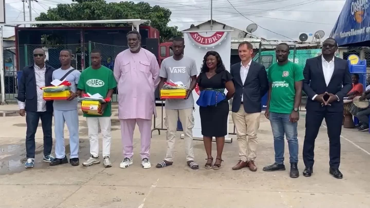 Illustration — Côte d'Ivoire : SOLIBRA lance le projet ECO BOX à Treichville pour lutter contre les déchets plastiques et promouvoir l'économie circulaire